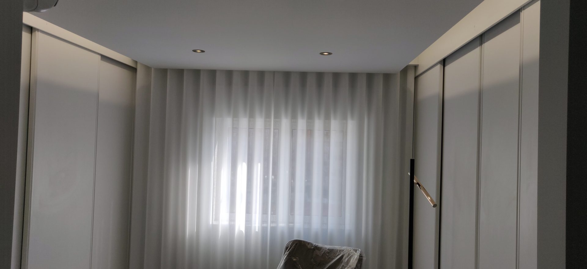 Cozinha e Zona de Refeições com Acabamentos Premium